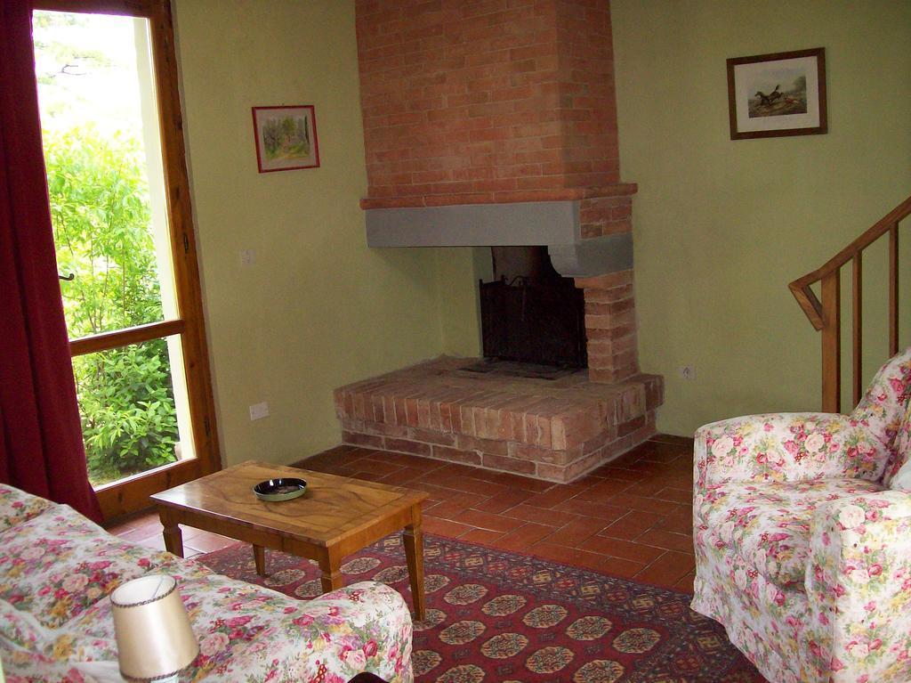 Villa Chiara Pergine Valdarno ภายนอก รูปภาพ